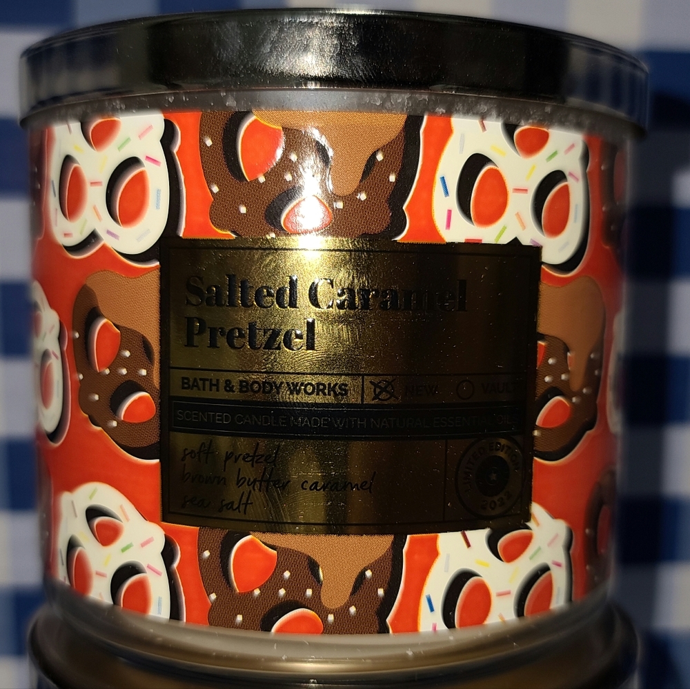 Salted caramel pretzel bath and body works candle